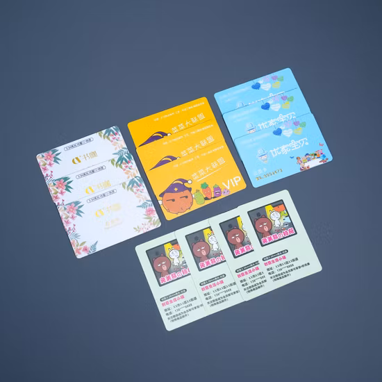 Personalisierte Magnetkarte aus Kunststoff mit freiem Design für Schule, Club, Bar, Mitgliedschaft, Geschenkkarte usw.